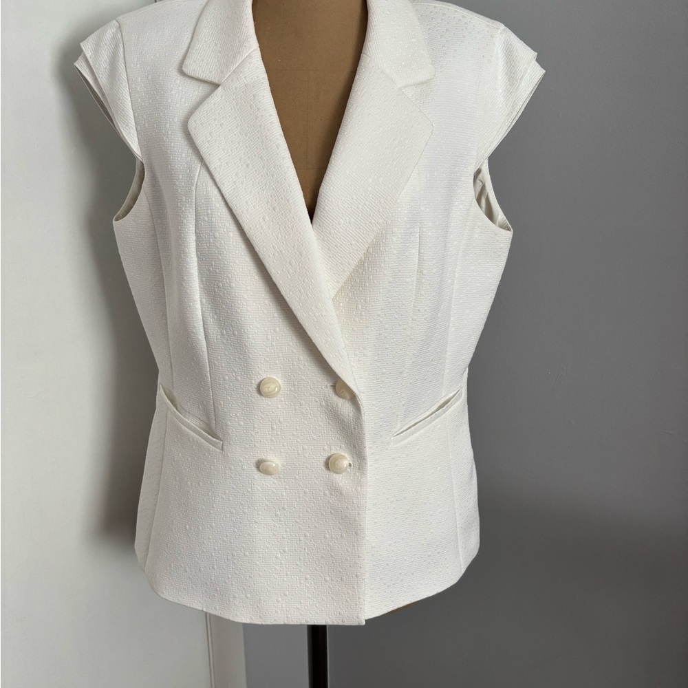 Antonio Melani White Double-Breasted Blazer